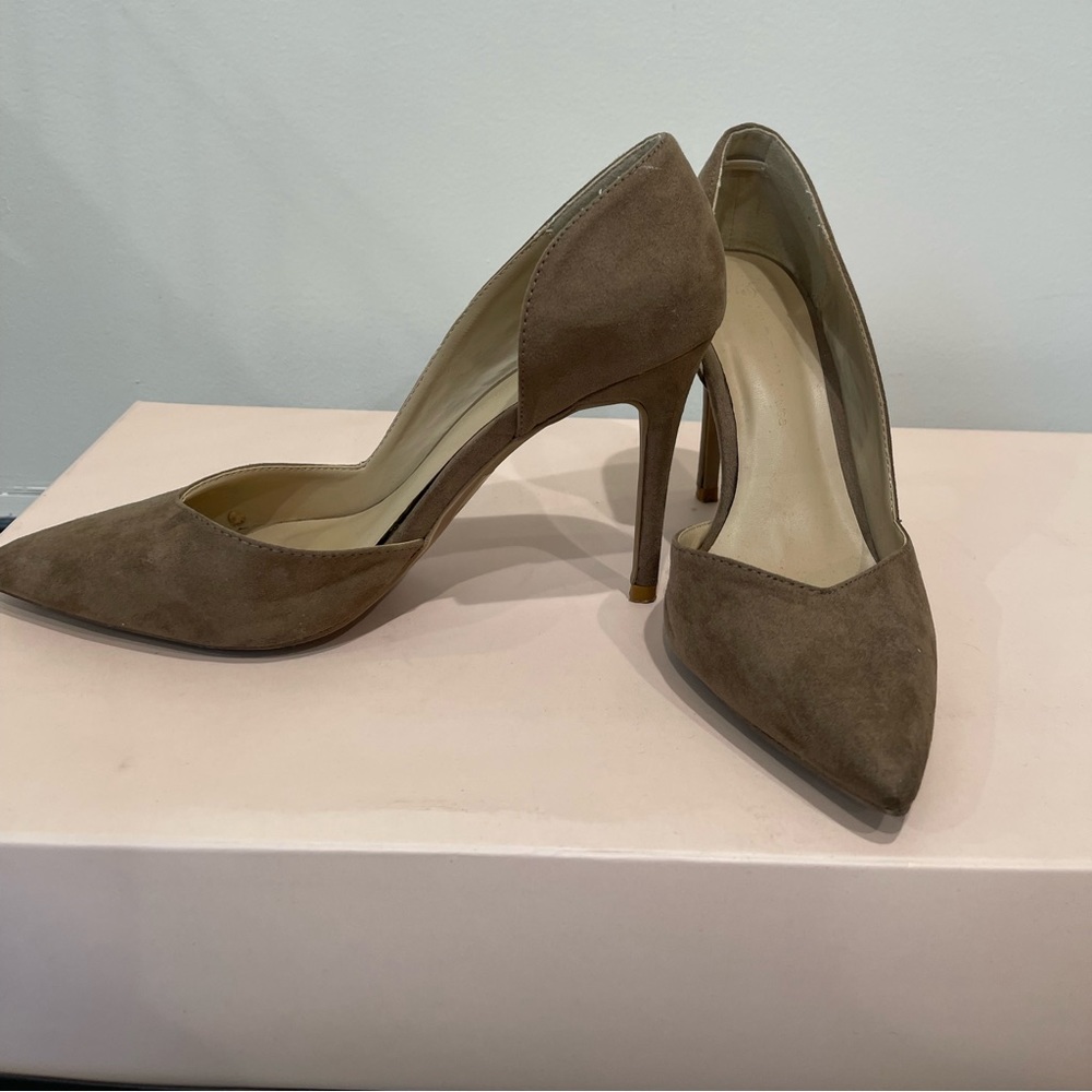 Suede Pointed Taupe Nude Pump Heels size 8.5